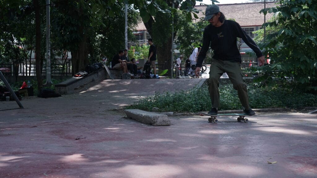 Asiknya Main Skater